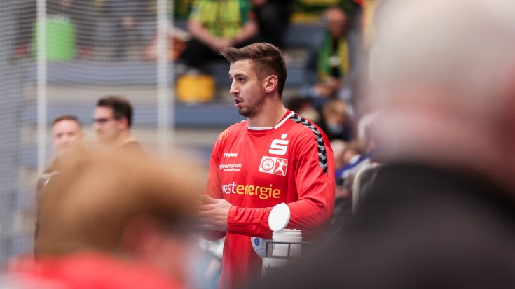 Nach blauer Karte – Dennis Szczesny beim Spiel in Dessau wieder mit dabei 