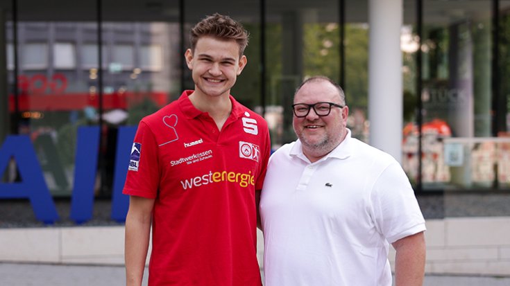 Alexander Schoss verlängert beim TUSEM
