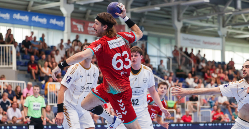 TUSEM jubelt über Derbysieg im ersten Heimspiel